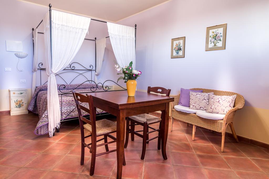 Agriturismo Borgo Campetroso 수베레토 외부 사진